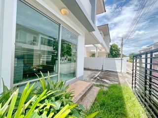 À louer 3 chambres maison à Si Racha, Chonburi