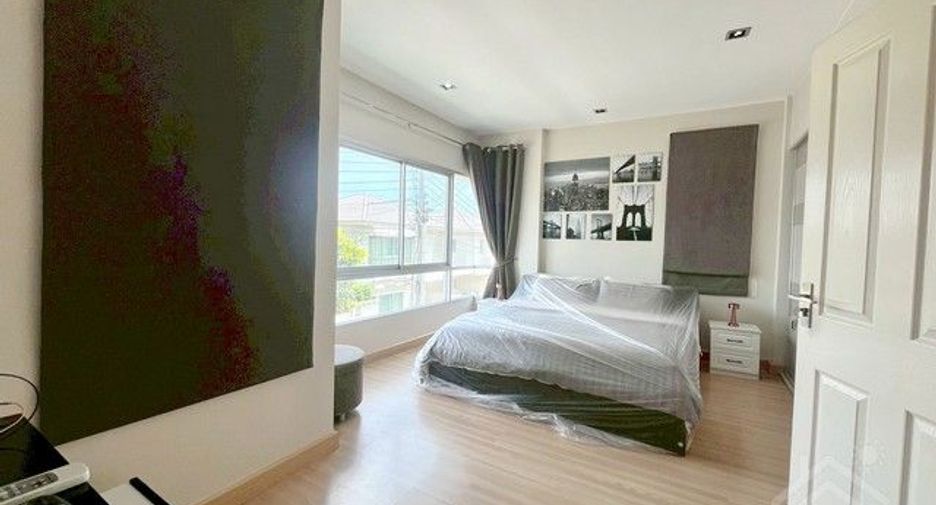 For rent 3 bedrooms house in Si Racha, Chonburi