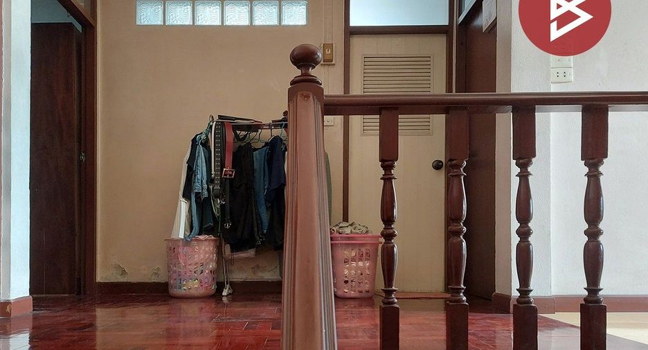 For sale 3 bedrooms townhouse in Wang Thonglang, Bangkok