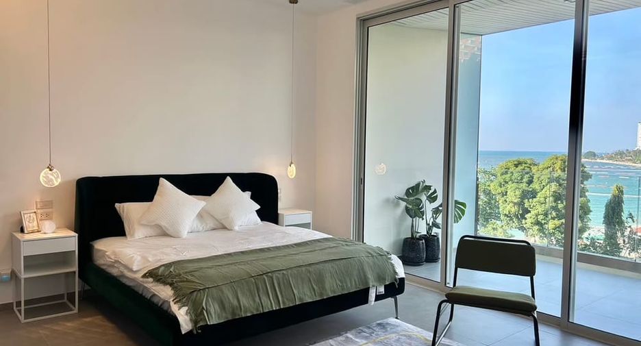 For rent 2 bedrooms condo in North Pattaya, Pattaya