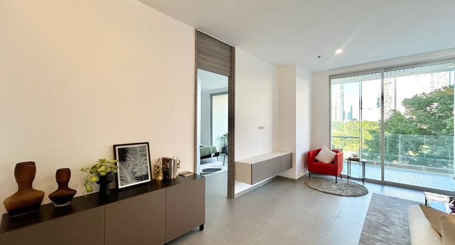 For rent 2 bedrooms condo in North Pattaya, Pattaya