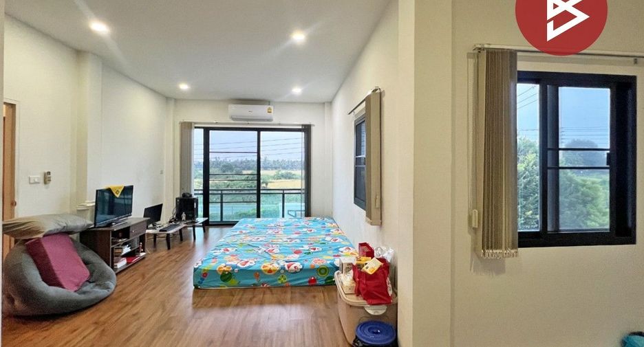 Haus zum Kauf mit 3 Zimmer in Phutthamonthon, Nakhon Pathom