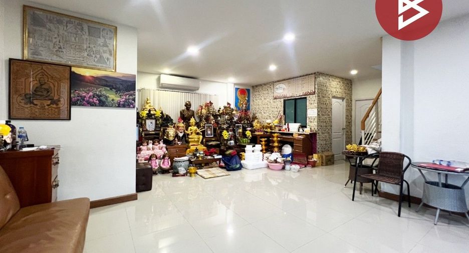 Haus zum Kauf mit 3 Zimmer in Phutthamonthon, Nakhon Pathom