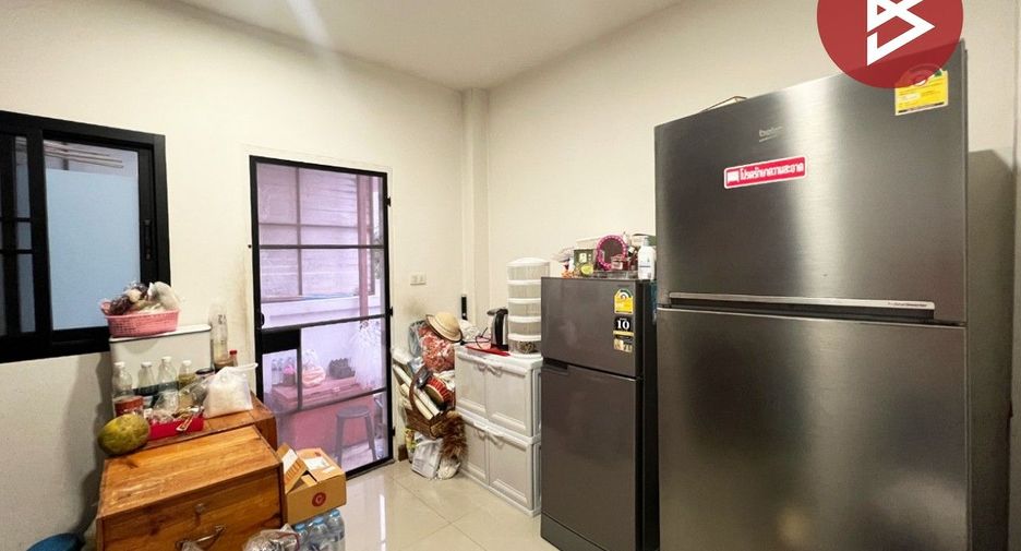 Haus zum Kauf mit 3 Zimmer in Phutthamonthon, Nakhon Pathom