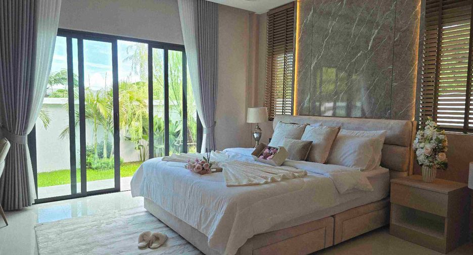 For sale 4 bedrooms house in East Pattaya, Pattaya