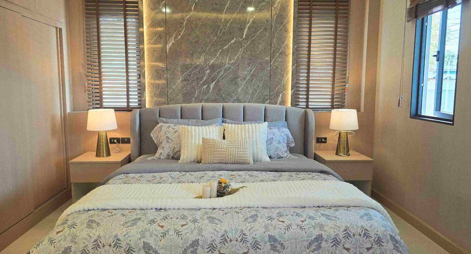 For sale 4 bedrooms house in East Pattaya, Pattaya