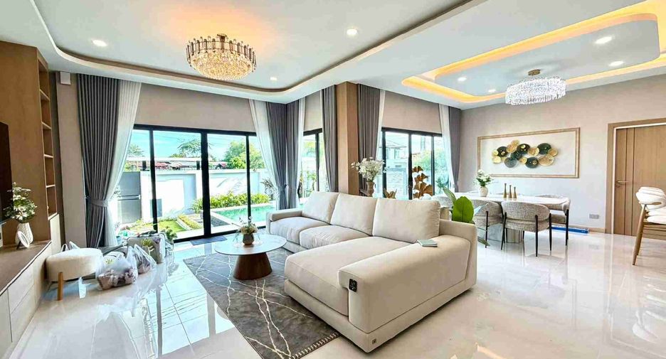 For sale 4 bedrooms house in East Pattaya, Pattaya