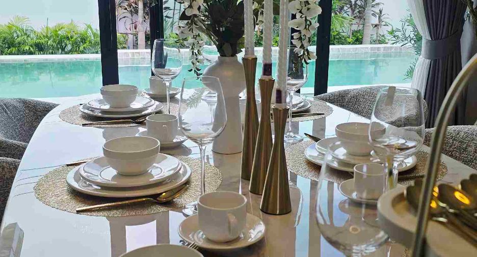 For sale 4 bedrooms house in East Pattaya, Pattaya