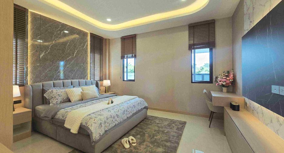 For sale 4 bedrooms house in East Pattaya, Pattaya