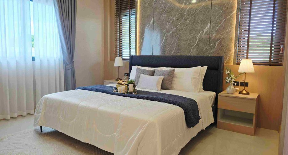 For sale 4 bedrooms house in East Pattaya, Pattaya