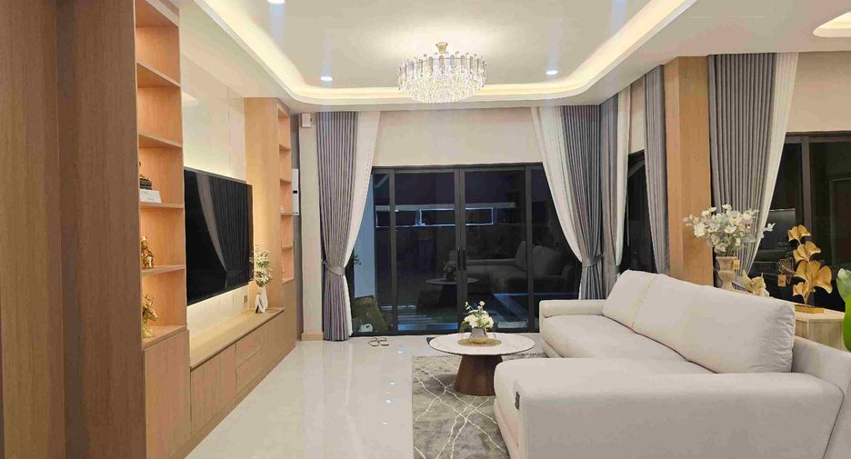 For sale 4 bedrooms house in East Pattaya, Pattaya