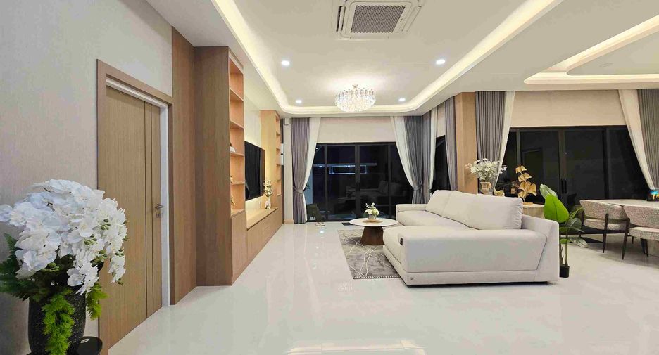 For sale 4 bedrooms house in East Pattaya, Pattaya