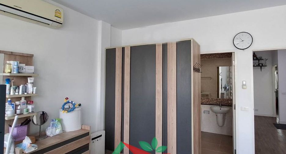 Продажа 3 спальни таунхаус в Пращет, Бангкок