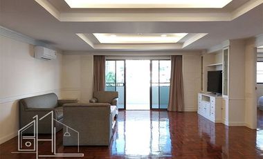 Condo en alquiler de 3 habitaciones en Khlong Toei, Bangkok