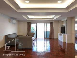 For rent 3 bedrooms condo in Khlong Toei, Bangkok