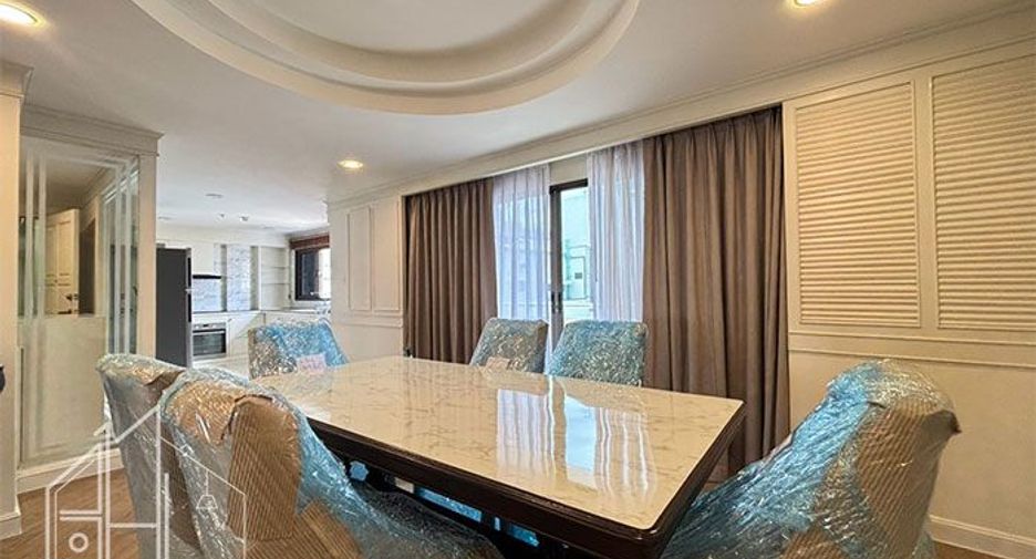For rent 3 bedrooms condo in Khlong Toei, Bangkok