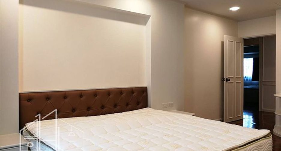 Apartamento en alquiler de 3 habitaciones en Khlong Toei, Bangkok