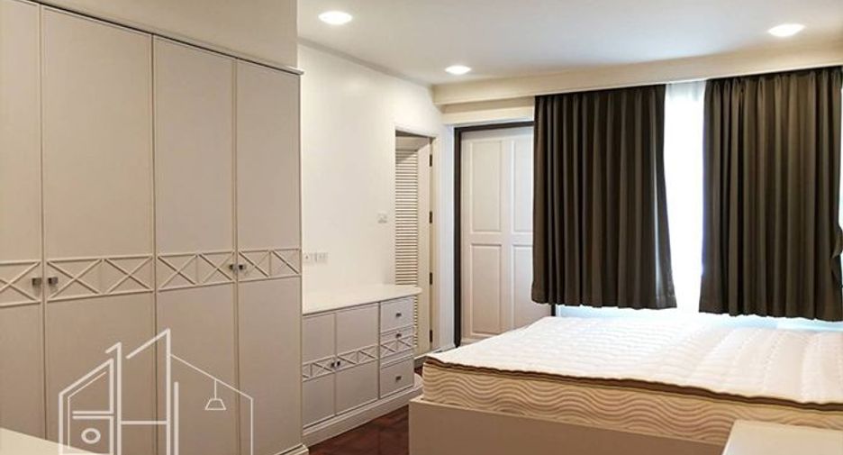 Apartamento en alquiler de 3 habitaciones en Khlong Toei, Bangkok