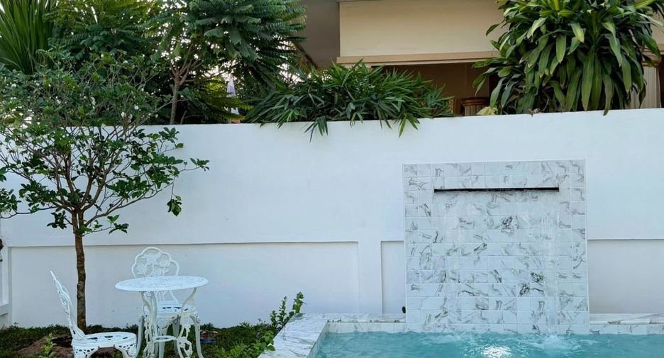 For sale 4 bedrooms villa in East Pattaya, Pattaya
