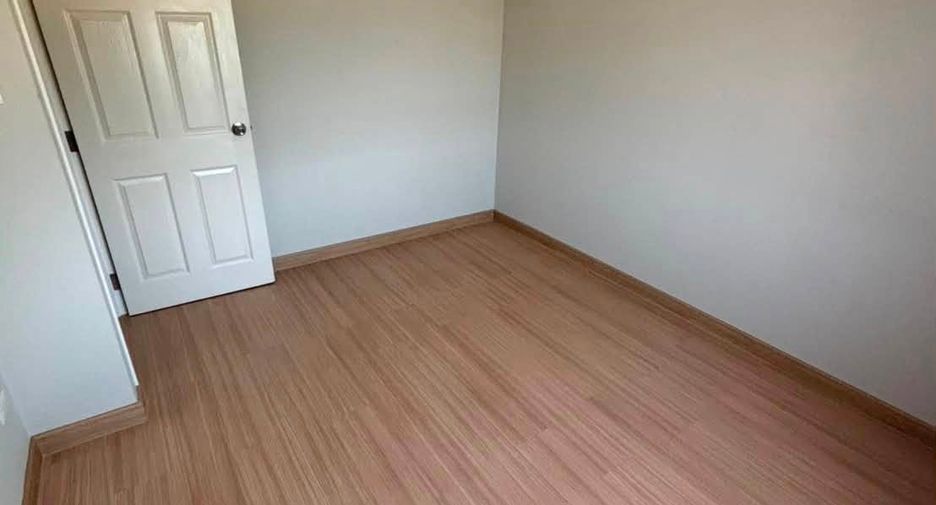 For sale 4 bedrooms house in San Sai, Chiang Mai