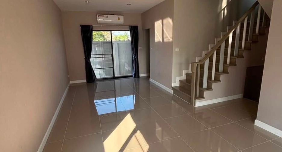For sale 4 bedrooms house in San Sai, Chiang Mai