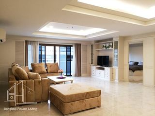 Condo en alquiler de 3 habitaciones en Khlong Toei, Bangkok