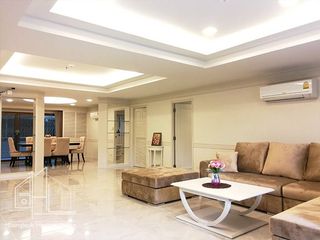 Condo en alquiler de 3 habitaciones en Khlong Toei, Bangkok
