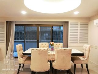Condo en alquiler de 3 habitaciones en Khlong Toei, Bangkok