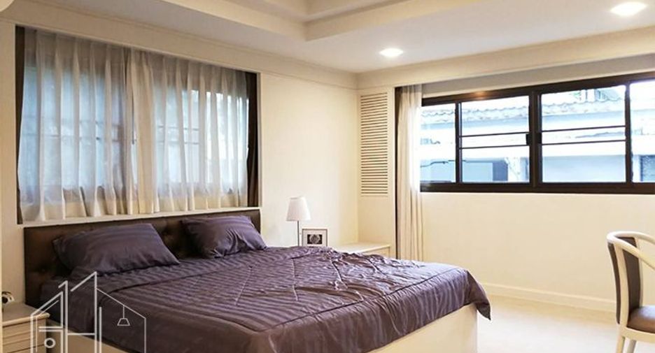 Condo en alquiler de 3 habitaciones en Khlong Toei, Bangkok