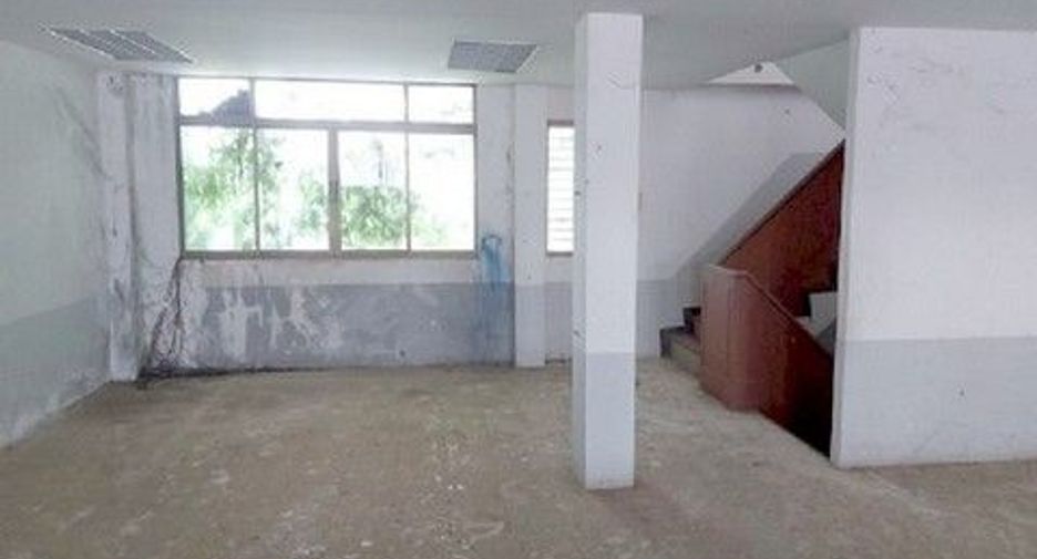For sale 1 Beds retail Space in Phibun Mangsahan, Ubon Ratchathani