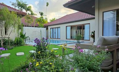 À louer 4 chambres villa à Huay Yai, Pattaya