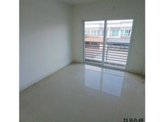 出售 1 卧室 联排别墅 在 Phibun Mangsahan, Ubon Ratchathani