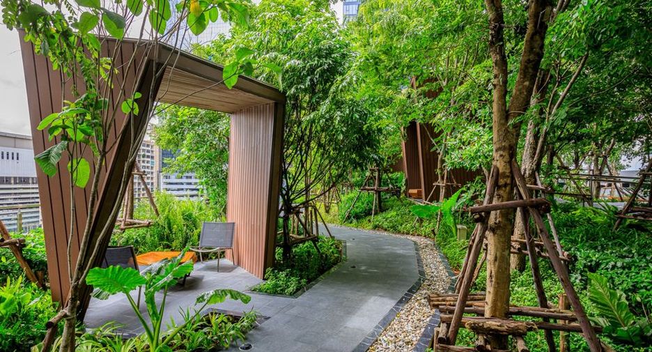À louer 1 chambre condo à Huai Khwang, Bangkok