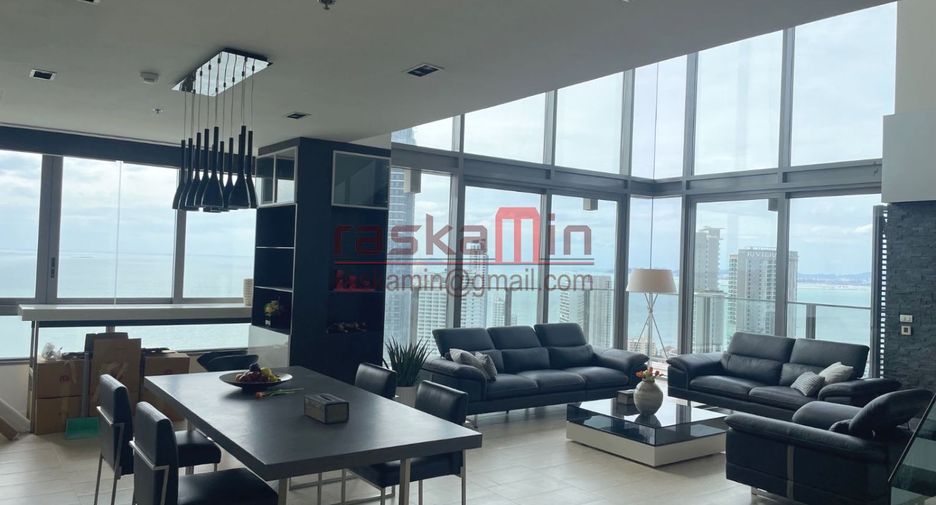 À vendre 3 chambres condo à North Pattaya, Pattaya