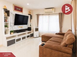 Продажа 4 спальни дом в Si Racha, Чонбури