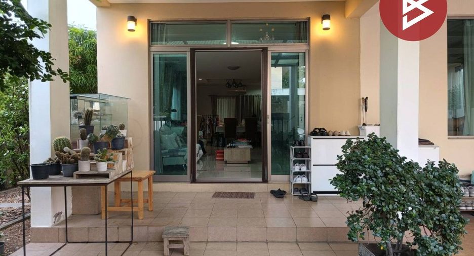 For sale 4 ベッドルーム house in Si Racha, Chonburi