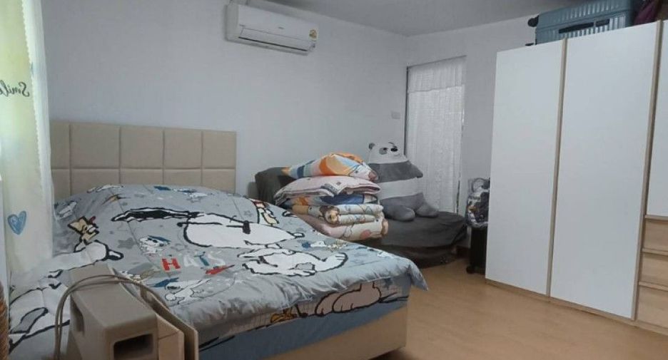 For sale 4 ベッドルーム house in Si Racha, Chonburi