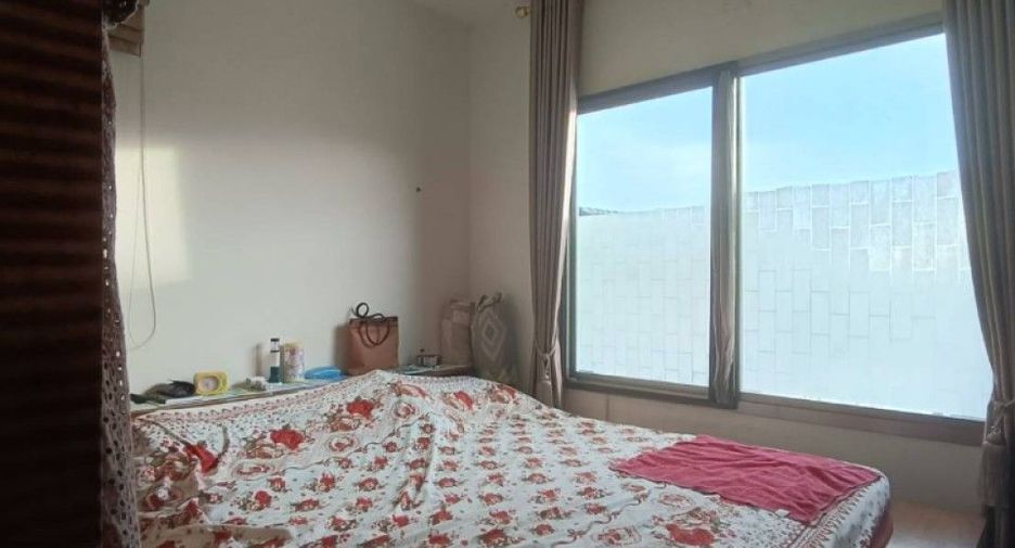 For sale 4 ベッドルーム house in Si Racha, Chonburi