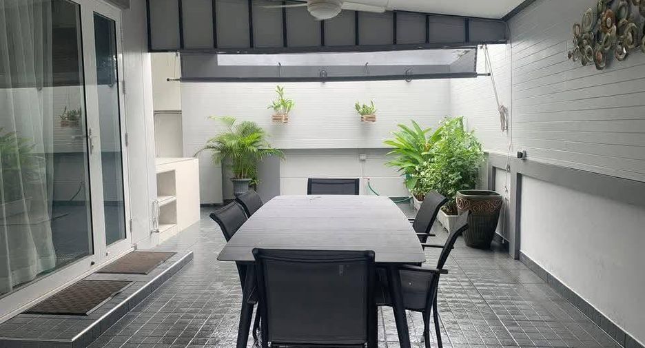 For rent 3 ベッドルーム villa in East Pattaya, Pattaya