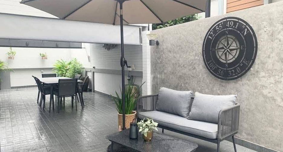 For rent 3 ベッドルーム villa in East Pattaya, Pattaya