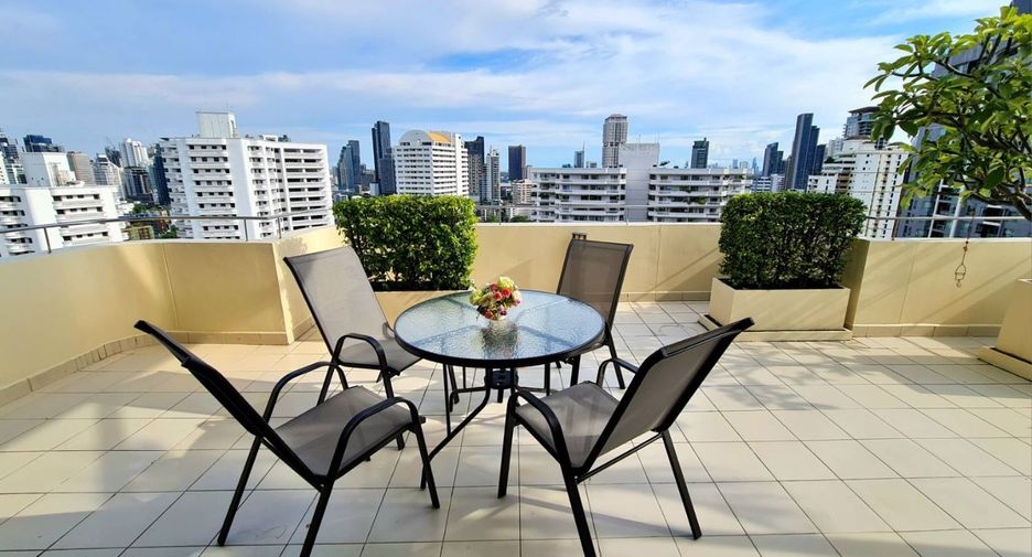 For rent 4 bedrooms condo in Khlong Toei, Bangkok