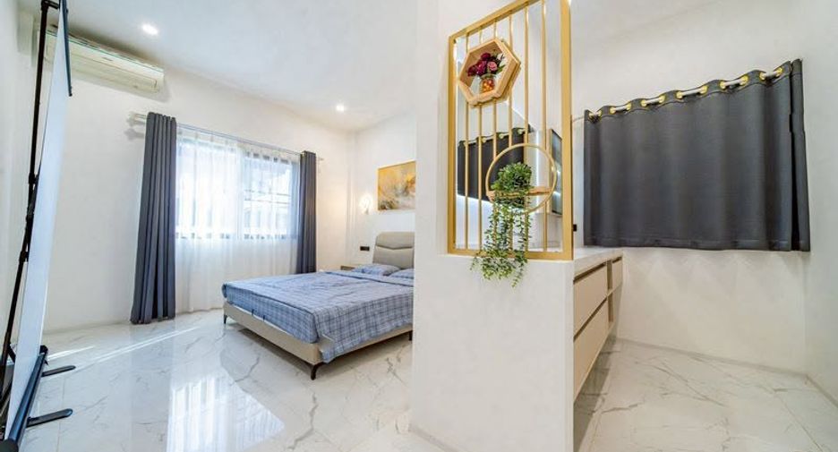 For sale 5 bedrooms house in East Pattaya, Pattaya