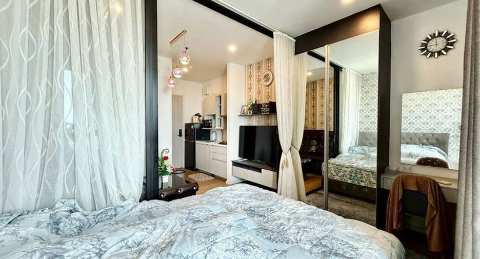 For sale 1 bed condo in Si Racha, Chonburi