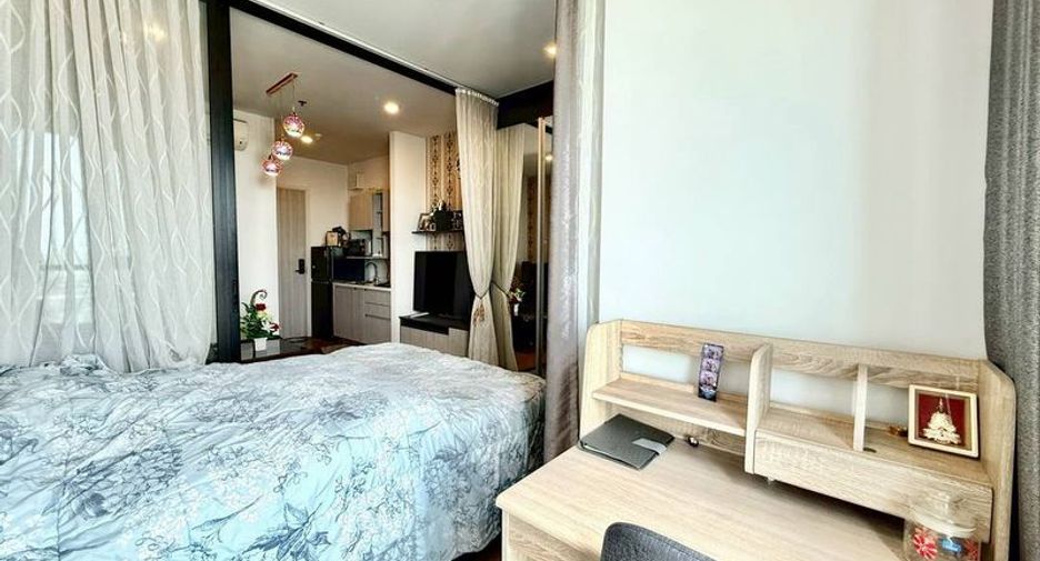 For sale 1 bed condo in Si Racha, Chonburi
