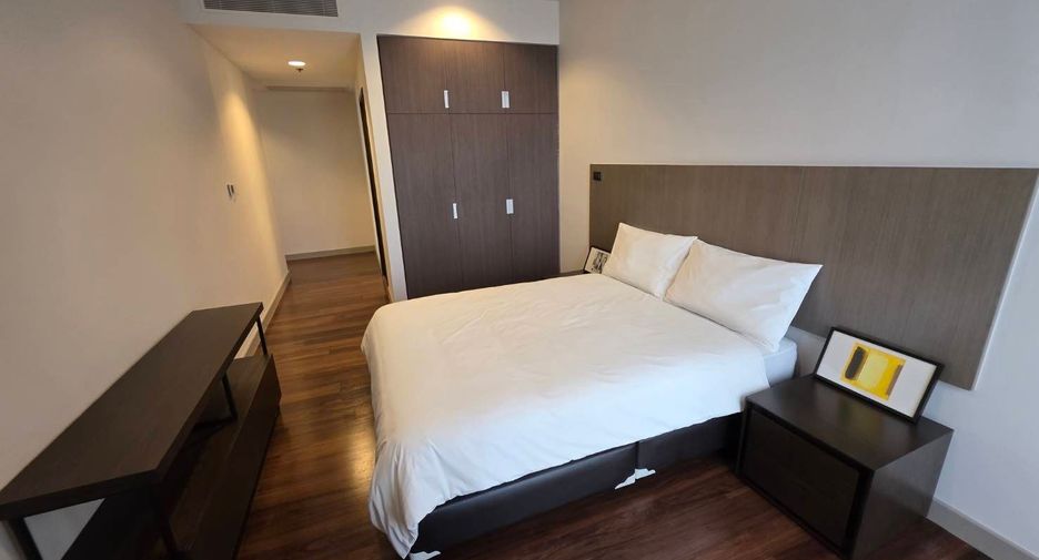 For rent 4 ベッドルーム apartment in Khlong Toei, Bangkok