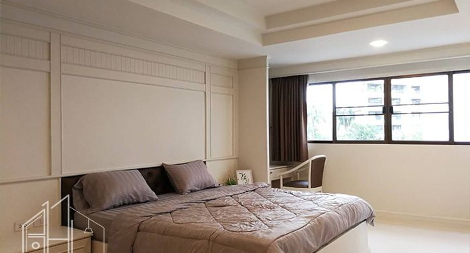 For rent 2 bedrooms apartment in Khlong Toei, Bangkok