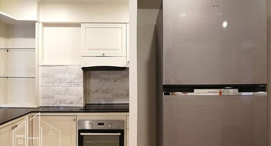 For rent 2 bedrooms apartment in Khlong Toei, Bangkok