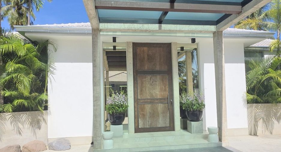 For sale 4 bedrooms house in East Pattaya, Pattaya