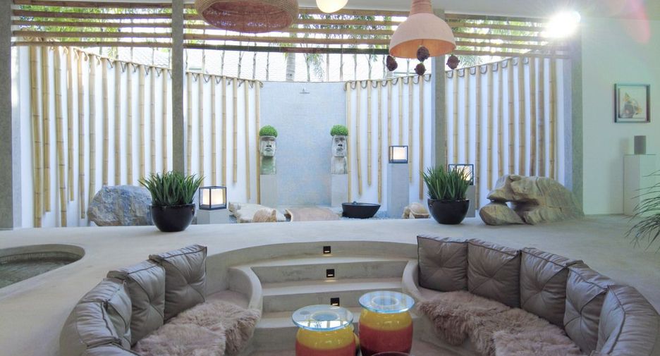 For sale 4 bedrooms house in East Pattaya, Pattaya