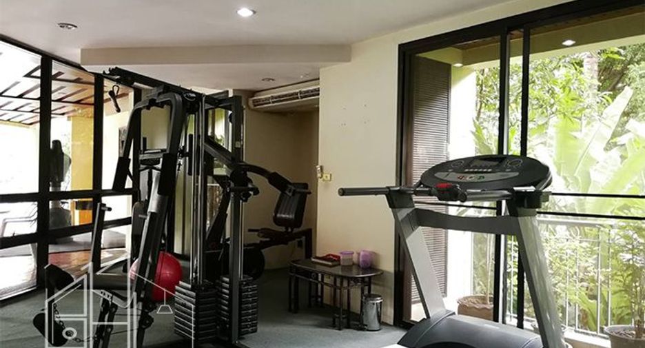 For rent 2 bedrooms condo in Khlong Toei, Bangkok